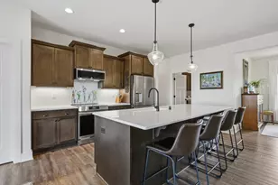 2008 Norfolk Ct, Racine, WI 53182 - Photo 9