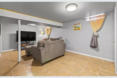 8741 W Dallas St, Milwaukee, WI 53224 - Photo 29