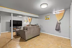 8741 W Dallas St, Milwaukee, WI 53224 - Photo 29