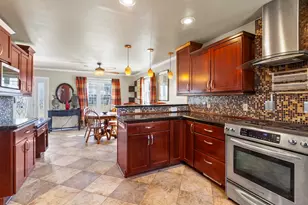 8741 W Dallas St, Milwaukee, WI 53224 - Photo 11