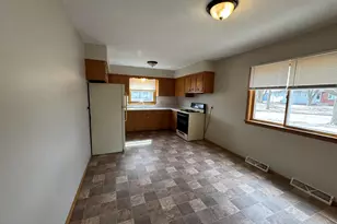 5533 N 95th St, Milwaukee, WI 53225 - Photo 11