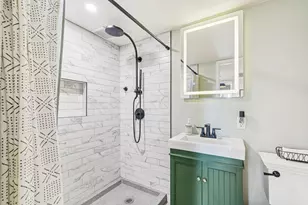 1707 N Prospect Ave, Milwaukee, WI 53202 - Photo 11