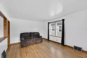 1504 Russet St, Racine, WI 53405 - Photo 3