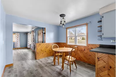 1318 S 24th St, Manitowoc, WI 54220 - Photo 5