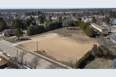 3612  Bellevue Pl, Two Rivers, WI 54241 - Photo 7