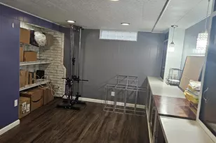 2353 S 77th St, West Allis, WI 53219 - Photo 23