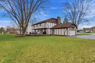 18760 Yorkshire Ln, Brookfield, WI 53045 - Photo 31