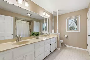 18760 Yorkshire Ln, Brookfield, WI 53045 - Photo 25