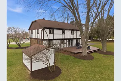 18760  Yorkshire Ln, Brookfield, WI 53045 - Photo 33