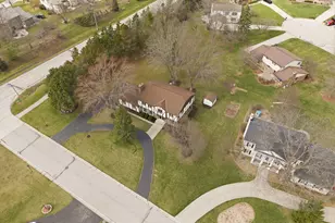 18760 Yorkshire Ln, Brookfield, WI 53045 - Photo 37