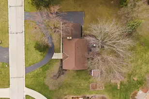 18760 Yorkshire Ln, Brookfield, WI 53045 - Photo 39