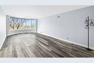 2525 S Shore Dr #2D, Milwaukee, WI 53207 - Photo 1