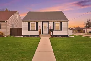 5811 39th Ave, Kenosha, WI 53144 - Photo 1