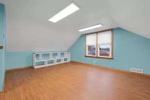 5811 39th Ave, Kenosha, WI 53144 - Photo 17