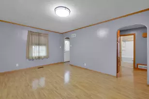 5811 39th Ave, Kenosha, WI 53144 - Photo 5