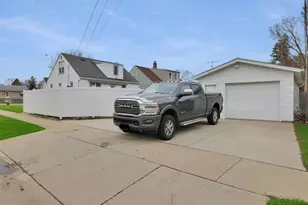 5811 39th Ave, Kenosha, WI 53144 - Photo 27