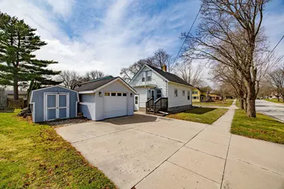 98  Jackson St, Fort Atkinson, WI 53538 - Photo 37