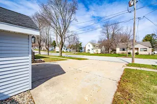 98 Jackson St, Fort Atkinson, WI 53538 - Photo 45
