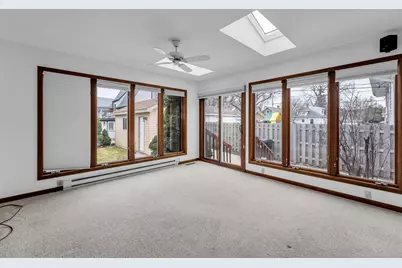 2607  Lasalle St, Racine, WI 53402 - Photo 27