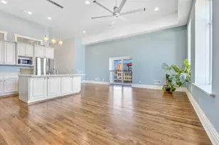 810 S 8th St, Manitowoc, WI 54220 - Photo 13