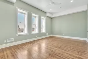 810 S 8th St, Manitowoc, WI 54220 - Photo 25