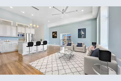 810 S 8th St, Manitowoc, WI 54220 - Photo 11