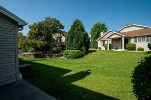 5201 S Tuckaway Blvd, Greenfield, WI 53221 - Photo 5