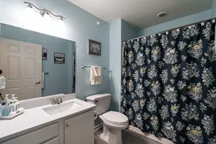 5201 S Tuckaway Blvd, Greenfield, WI 53221 - Photo 17