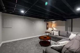 5201 S Tuckaway Blvd, Greenfield, WI 53221 - Photo 25