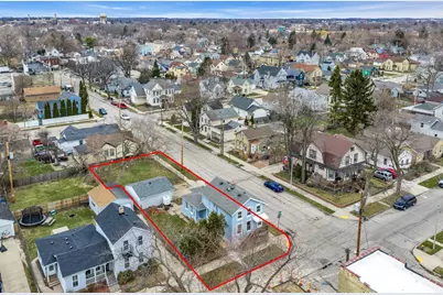 1240  Erie St, Racine, WI 53402 - Photo 5