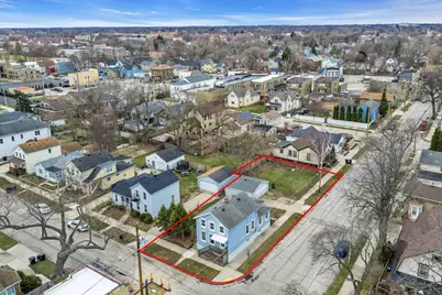 1240  Erie St, Racine, WI 53402 - Photo 7