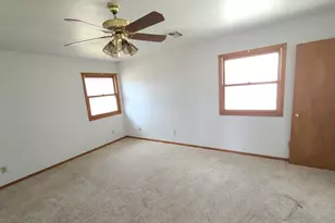 818 S 116th St, West Allis, WI 53214 - Photo 13