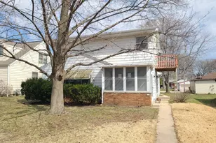 818 S 116th St, West Allis, WI 53214 - Photo 3