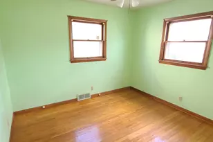 818 S 116th St, West Allis, WI 53214 - Photo 15