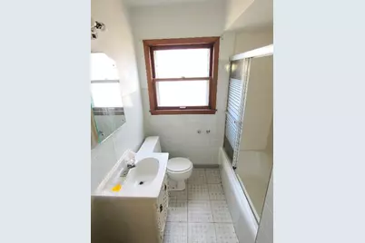 818 S 116th St, West Allis, WI 53214 - Photo 11