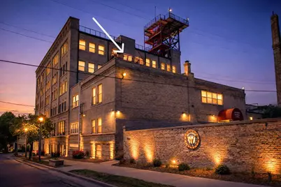 904 E Pearson St #501, Milwaukee, WI 53202 - Photo 27