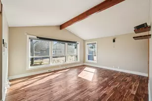 726 W Wisconsin Ave, Oconomowoc, WI 53066 - Photo 7