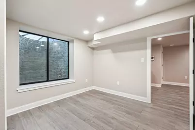 726 W Wisconsin Ave, Oconomowoc, WI 53066 - Photo 33