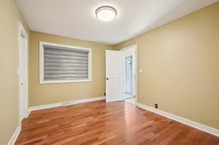 726 W Wisconsin Ave, Oconomowoc, WI 53066 - Photo 25