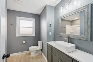 726 W Wisconsin Ave, Oconomowoc, WI 53066 - Photo 17