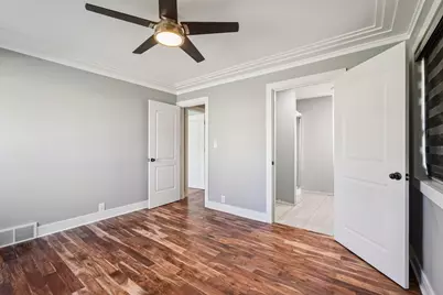 726 W Wisconsin Ave, Oconomowoc, WI 53066 - Photo 23