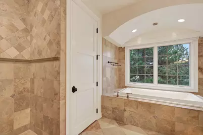 14095 N Pine Bluff Rd, Mequon, WI 53097 - Photo 27