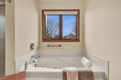 2508  Fox River Pkwy, Waukesha, WI 53189 - Photo 23