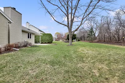 2508  Fox River Pkwy, Waukesha, WI 53189 - Photo 33