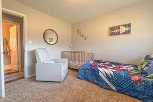 W158N5725 Elmway Dr, Menomonee Falls, WI 53051 - Photo 19