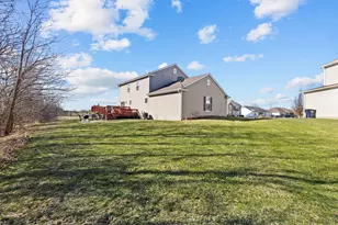 9502 W Parkland Ct, Milwaukee, WI 53224 - Photo 29