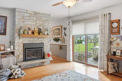 649  Edgewood Dr, Burlington, WI 53105 - Photo 3