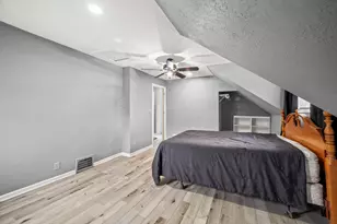 2058 S 36th St, Milwaukee, WI 53215 - Photo 23