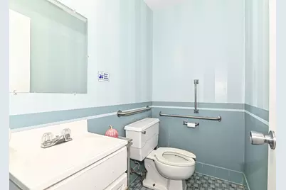 1116  Grove Ave #1118 Grove Ave, Racine, WI 53405 - Photo 15