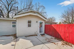 313 W Roberta Ave, Waukesha, WI 53186 - Photo 27